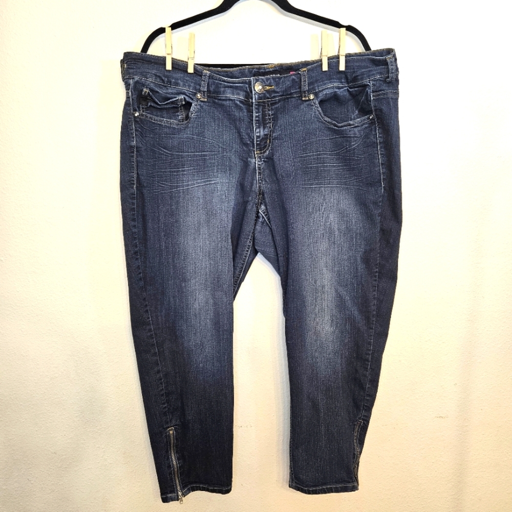 Torrid We Swear By The Fit Denim Jeans Zip Up Ankles Sz 22